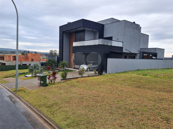 Foto REO1115570