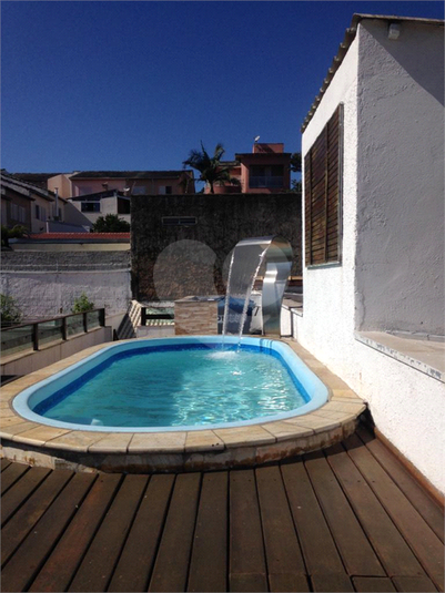 Foto REO1115579