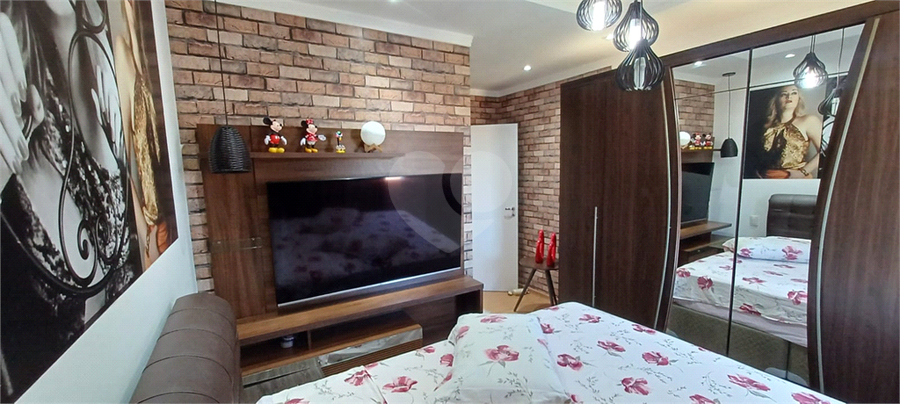 Foto REO1115586