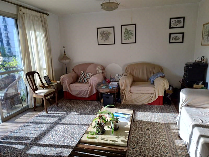 Foto REO1115591