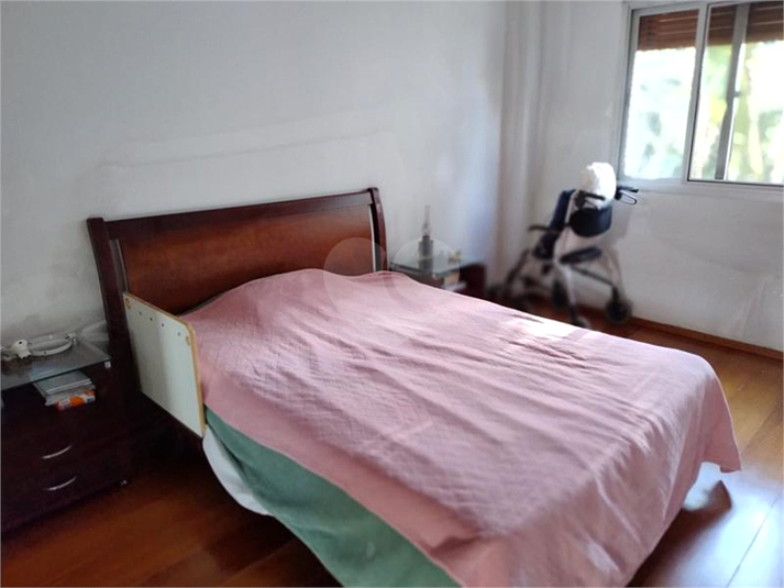 Foto REO1115591