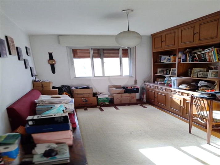 Foto REO1115591