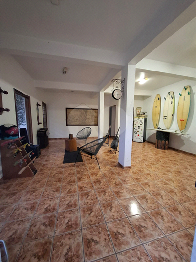 Foto REO1115594