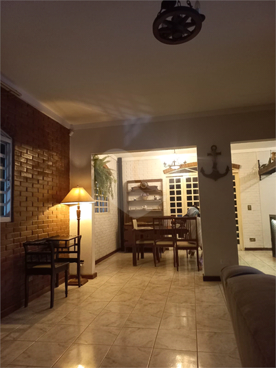 Foto REO1115594