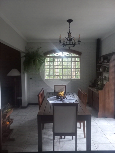 Foto REO1115594