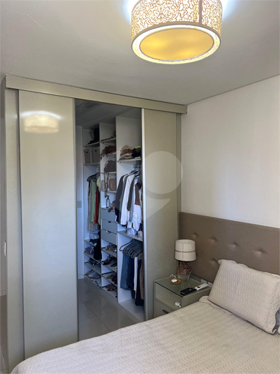 Foto REO1115626