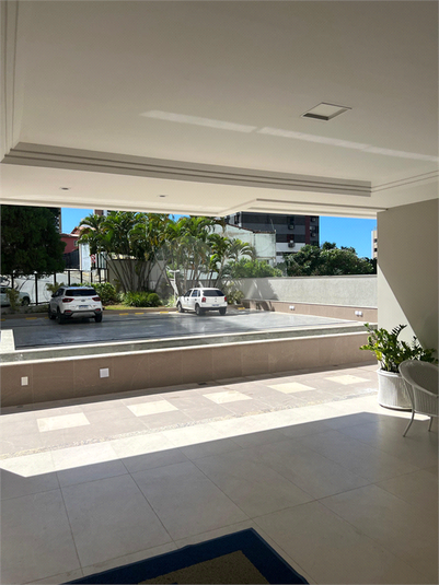 Foto REO1115626