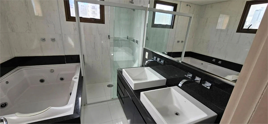 Foto REO1115631