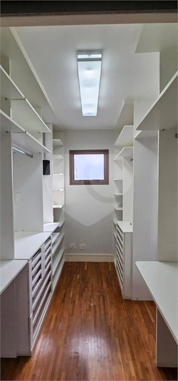 Foto REO1115631