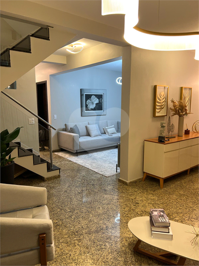 Foto REO1115632