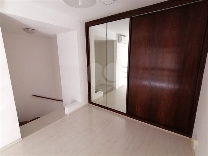 Foto REO1115652