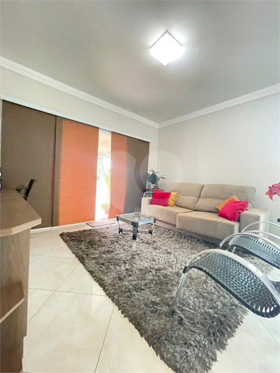 Foto REO1115654