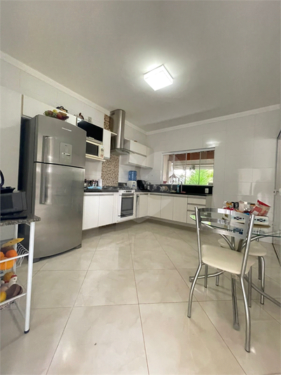 Foto REO1115654
