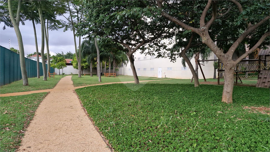 Foto REO1115663