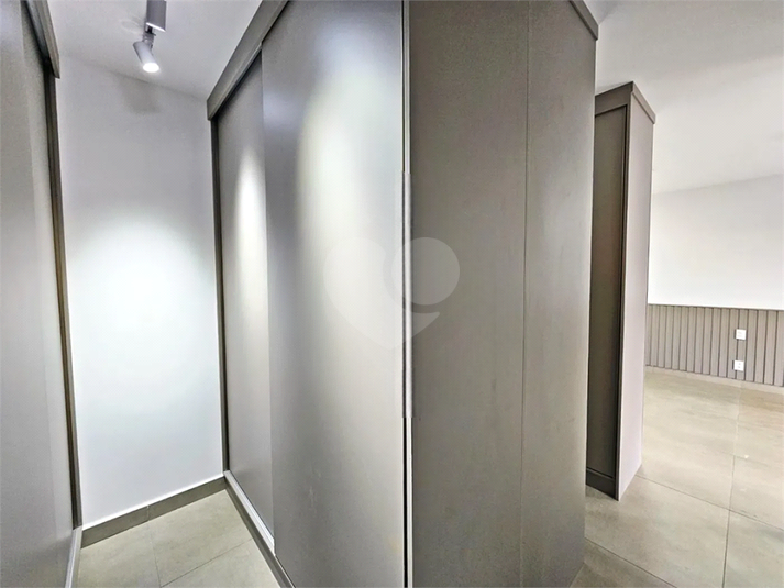 Foto REO1115666
