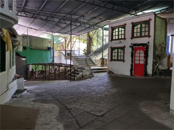 Foto REO1115670