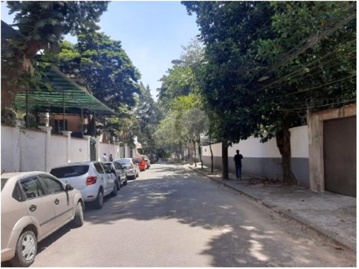 Foto REO1115670