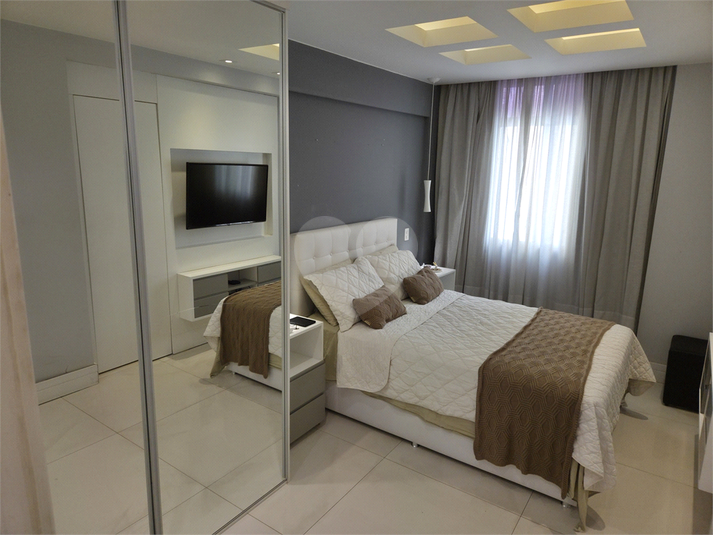 Foto REO1115671