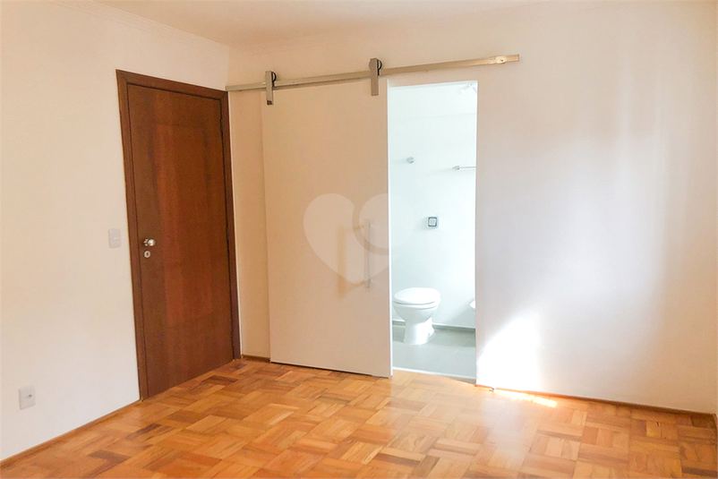 Foto REO1115681