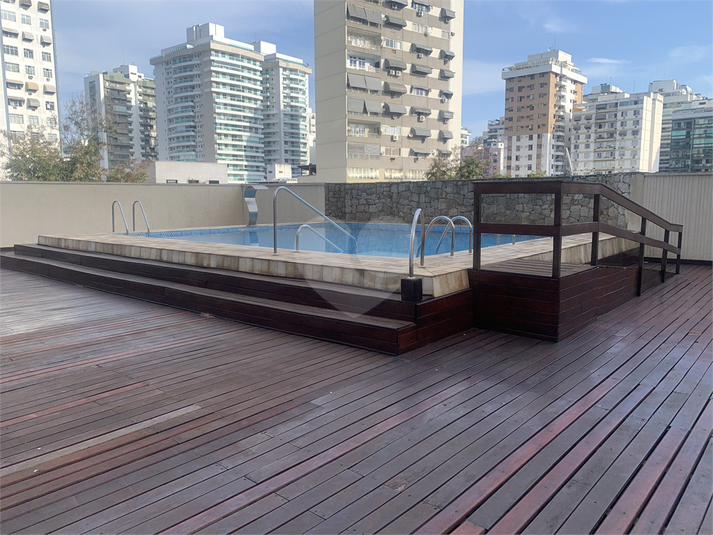 Foto REO1115692