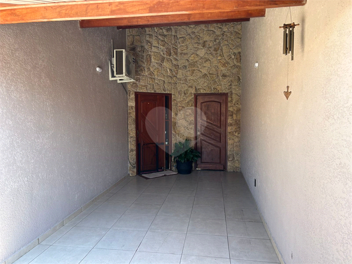 Foto REO1115725