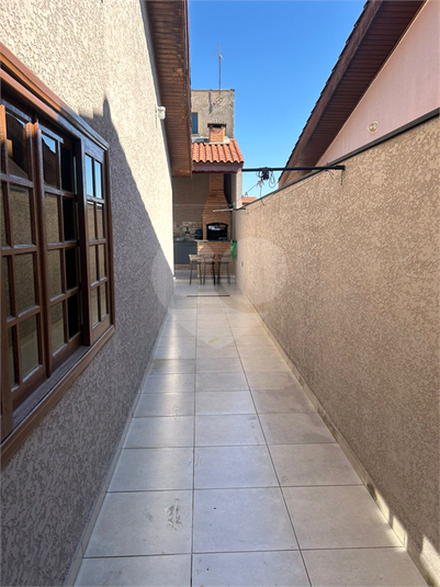 Foto REO1115725