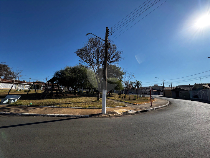 Foto REO1115741