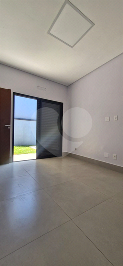 Foto REO1115747