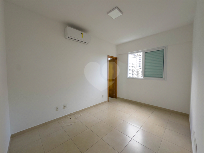Foto REO1115749
