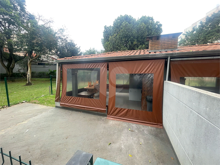 Foto REO1115759