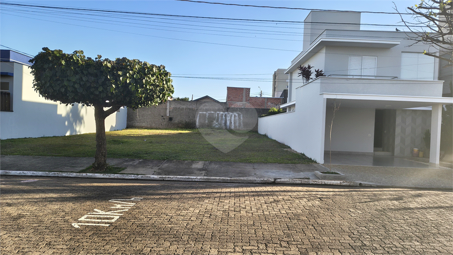 Foto REO1115760