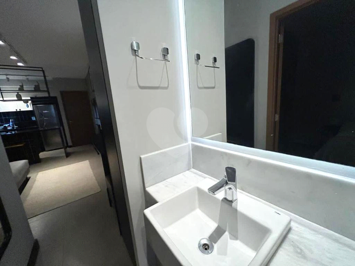 Foto REO1115761