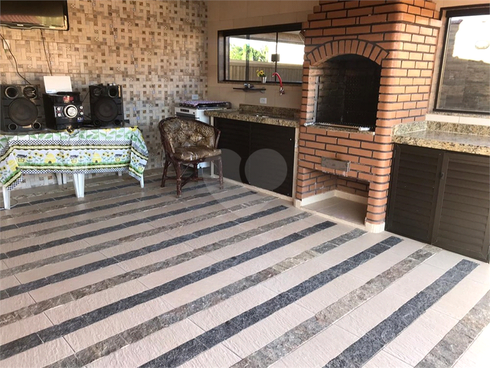 Foto REO1115768