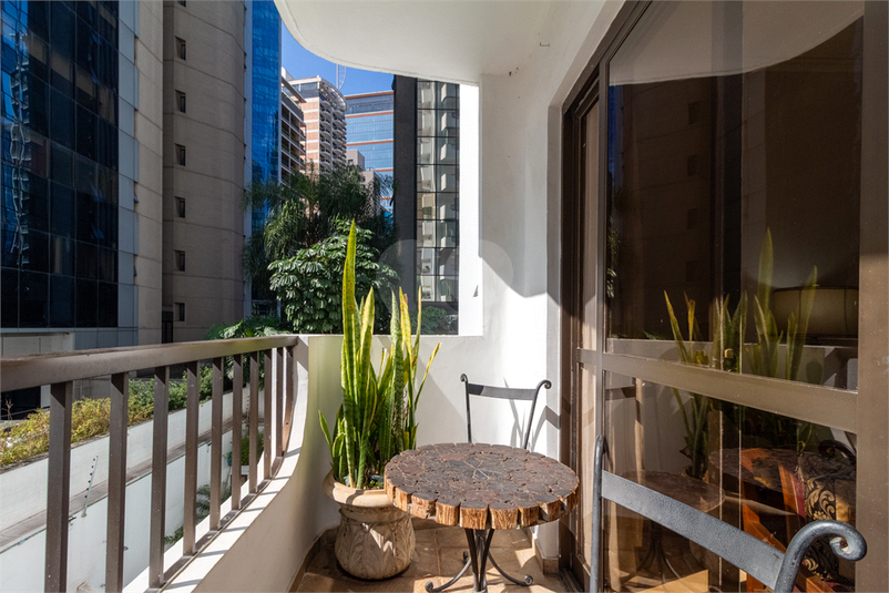 Foto REO1115777