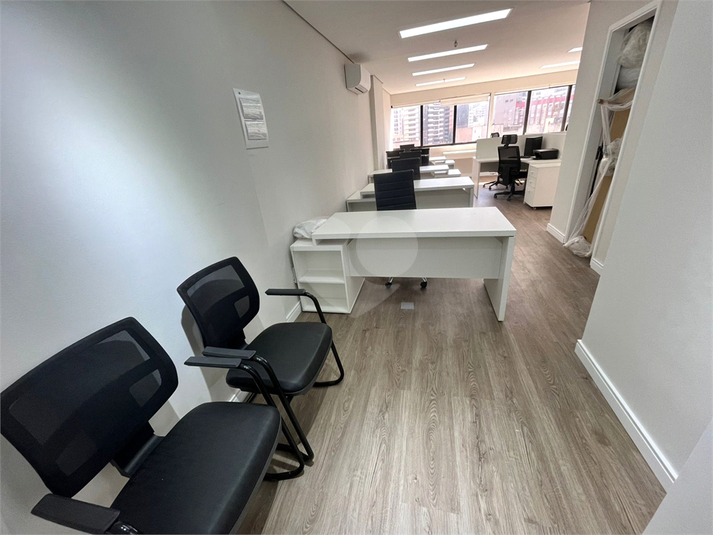 Foto REO1115778