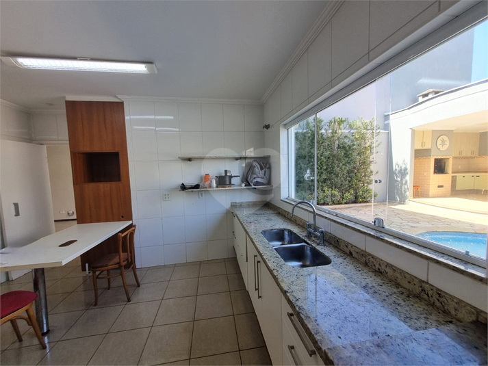 Foto REO1115798