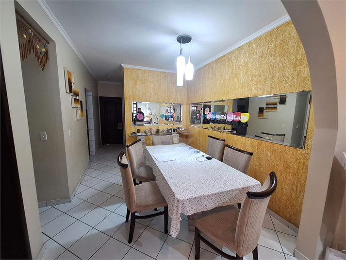 Foto REO1115808