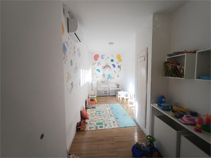 Foto REO1115824