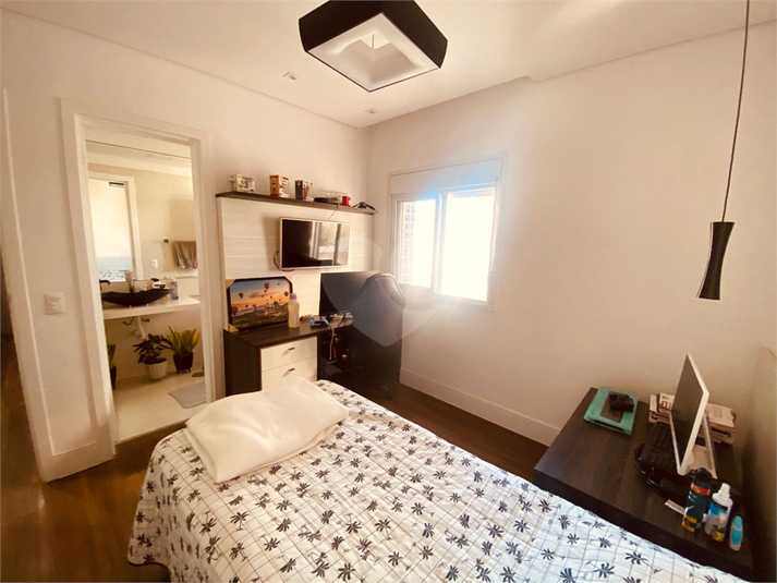 Foto REO1115838