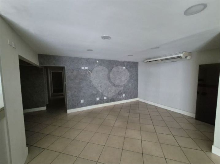 Foto REO1115851