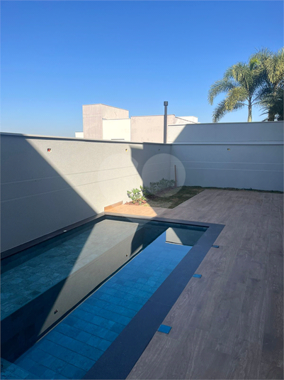 Foto REO1115852