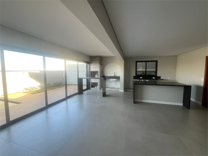 Foto REO1115852