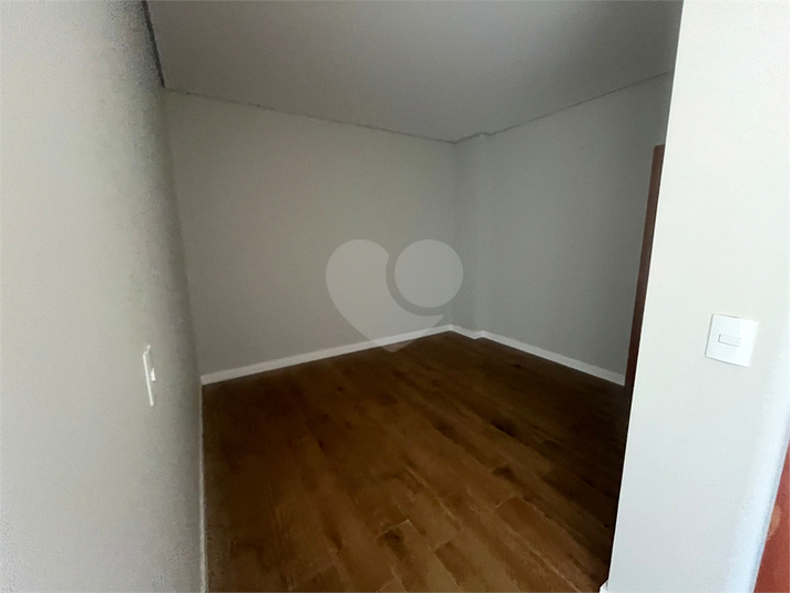 Foto REO1115852