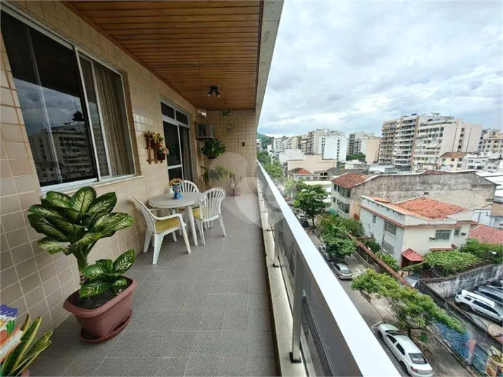 Foto REO1115859