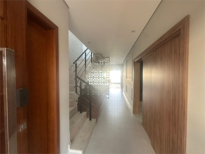 Foto REO1115861
