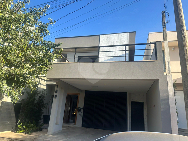 Foto REO1115861
