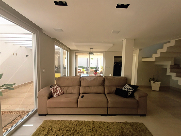 Foto REO1115862