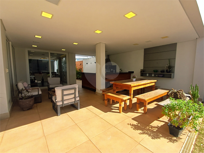 Foto REO1115862