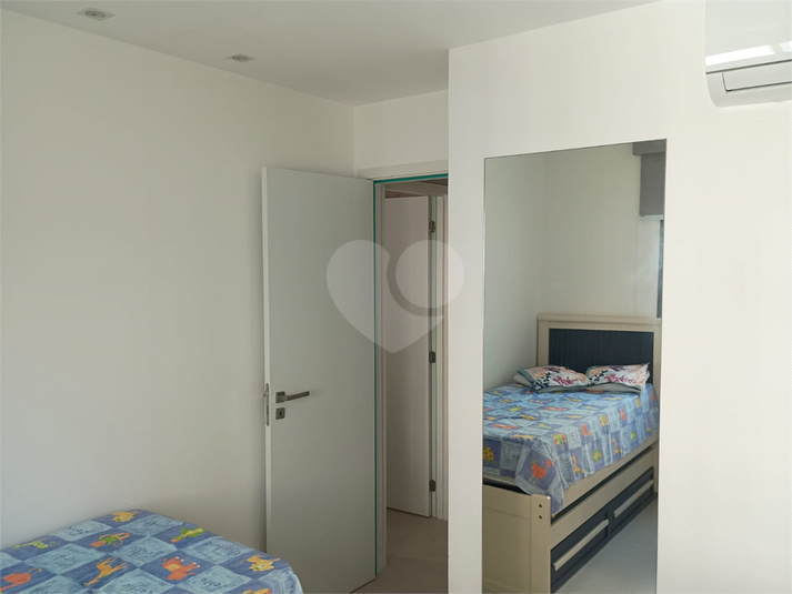 Foto REO1115866