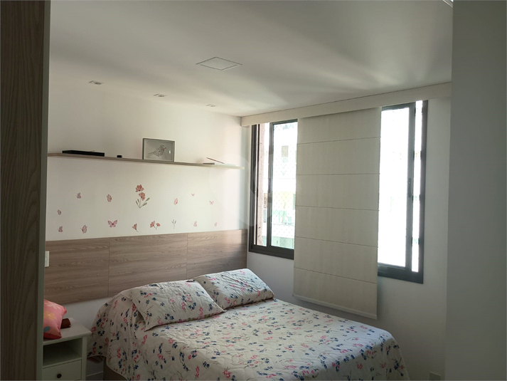 Foto REO1115866